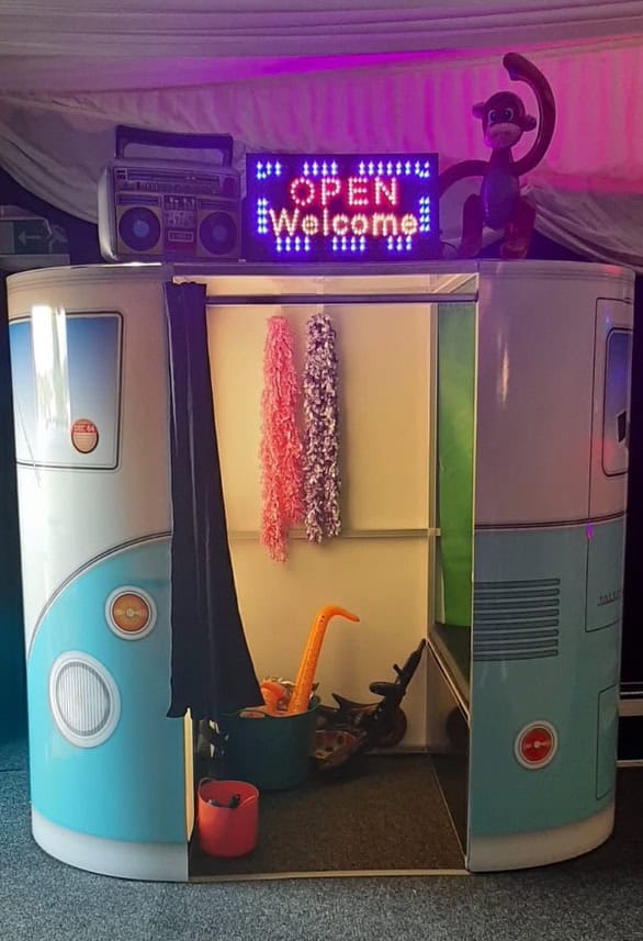 5FF88EF6-BD5F-4418-92EE-1FF5DAE256A7_1_105_c